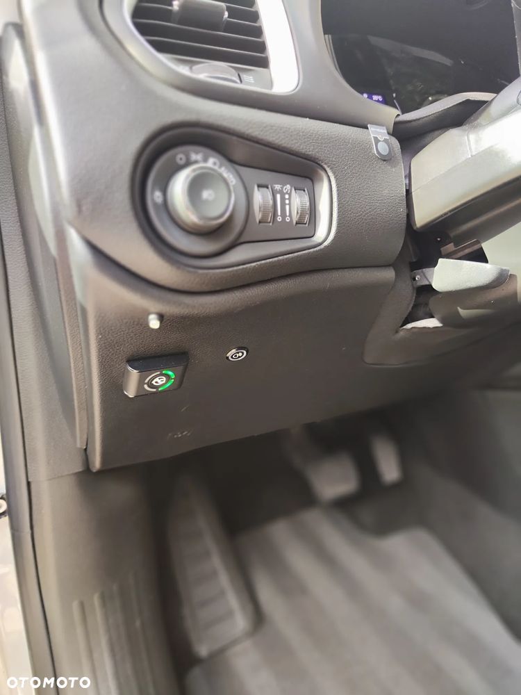 Jeep Renegade - 15