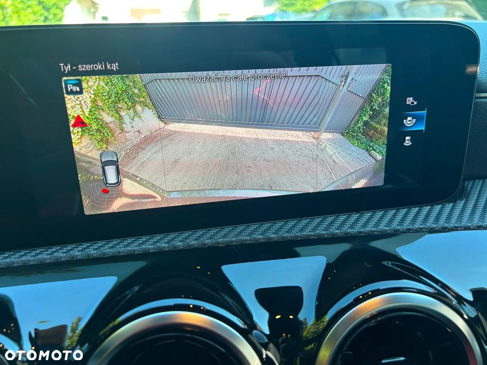 Mercedes-Benz CLA 180 7G-DCT Edition 2021 - 19
