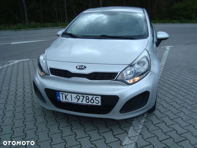 Kia Rio - 24