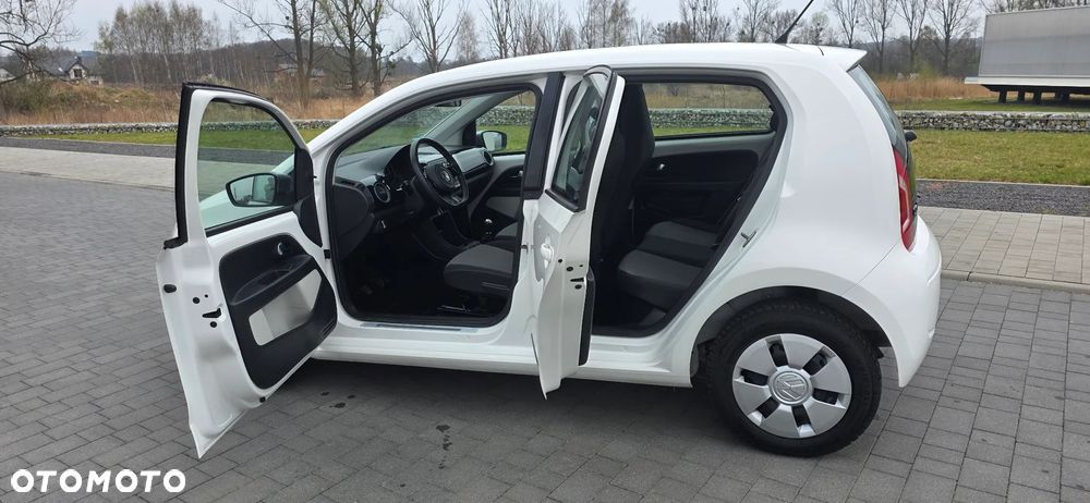 Volkswagen up! cheer - 14