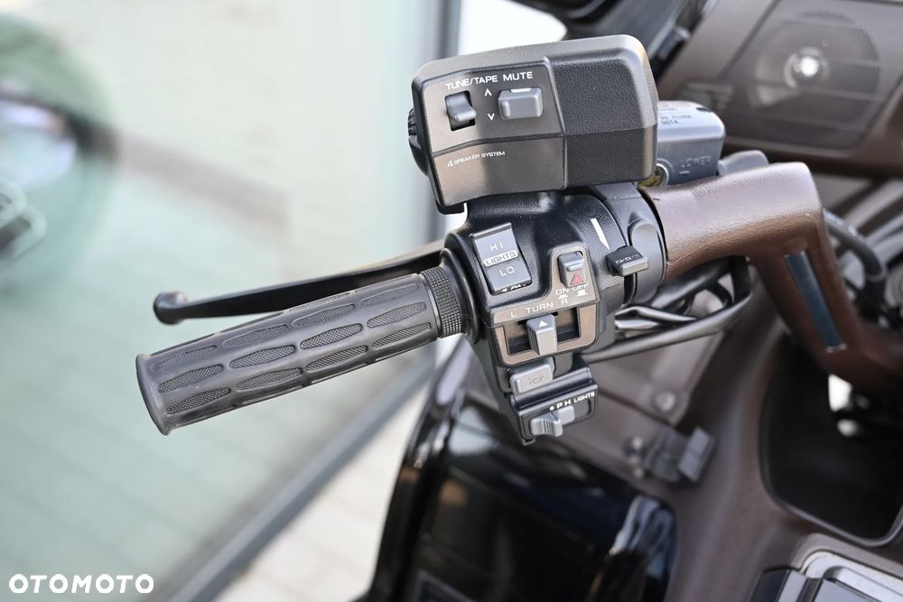 Honda GL - 22
