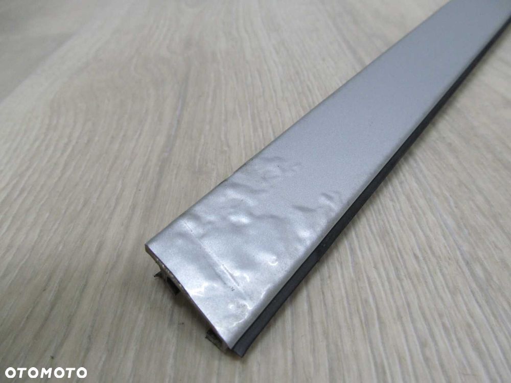 VOLVO V70 XC70 LISTWA DACHOWA DACHU TYL LEWY 39992756 426-26 99-07 - 4