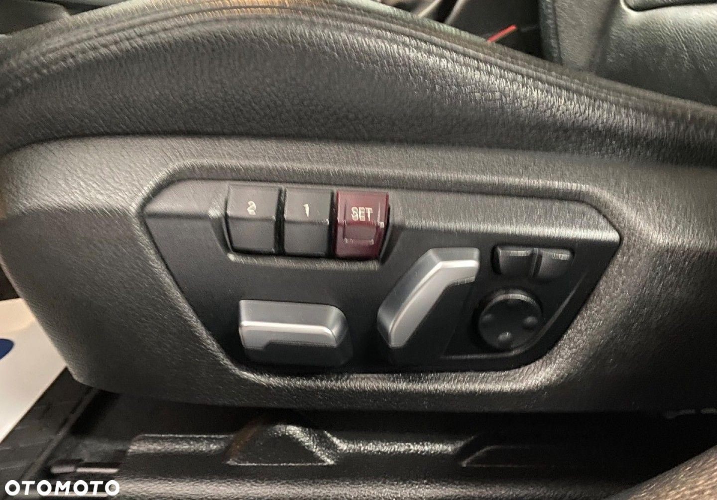 BMW Seria 1 - 10