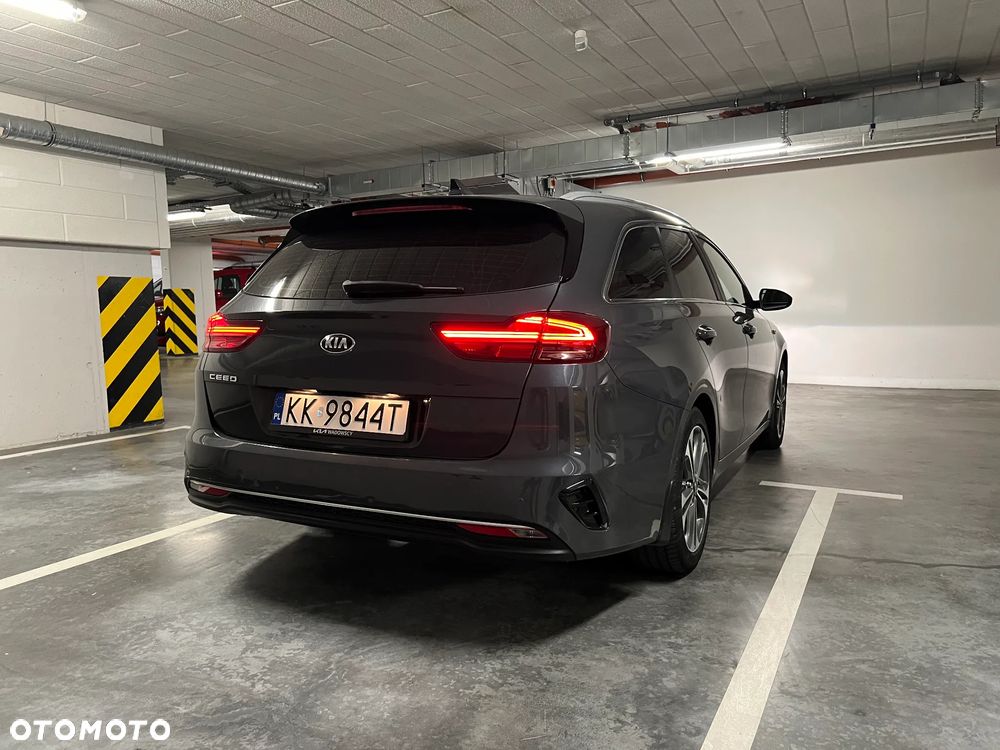 Kia Ceed - 6