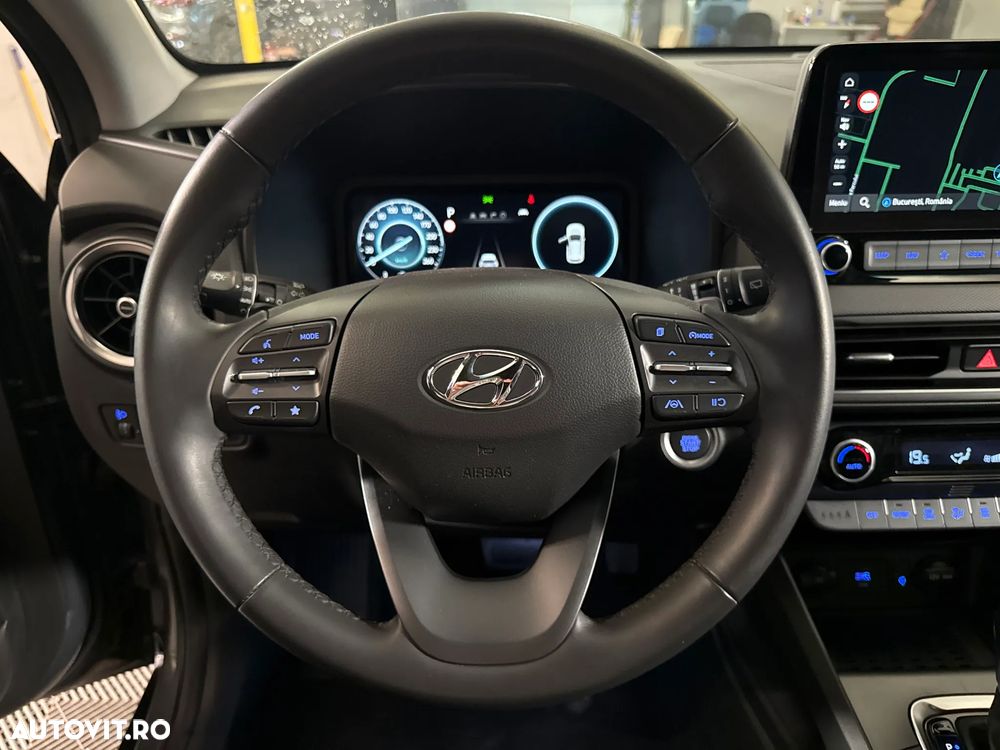 Hyundai KONA - 18