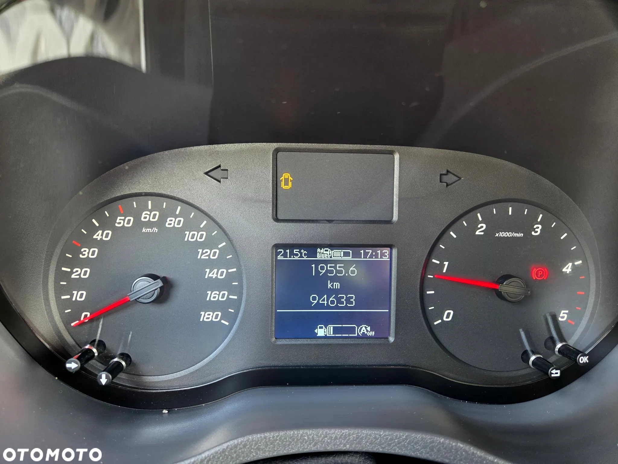 Mercedes-Benz Sprinter - 32