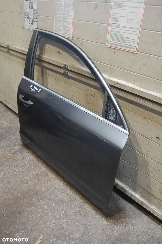 DRZWI PRAWY PRZÓD PRZEDNIE PRAWE SKODA SUPERB II 9153 - 2