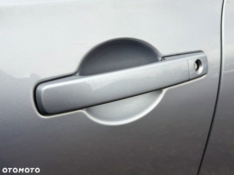 Nissan Qashqai+2 2.0 tekna - 13