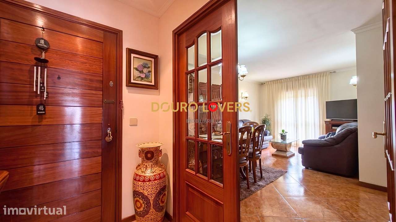 Apartamento T2 em Rio Tinto – Excelente Estado, com Garagem - Grande imagem: 3/36