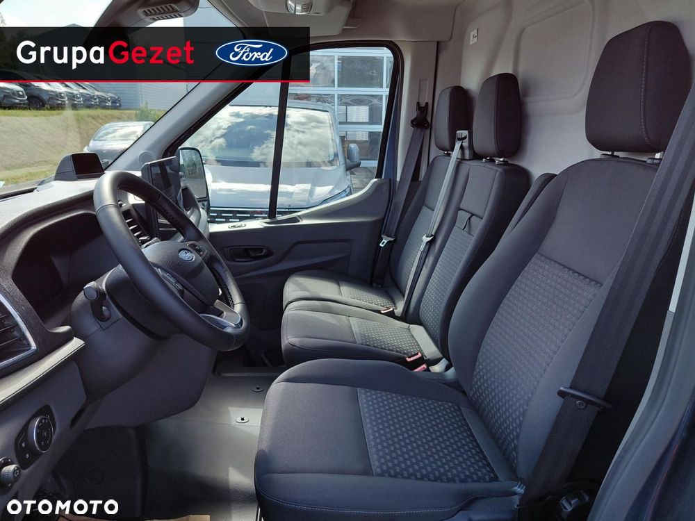 Ford Transit - 13