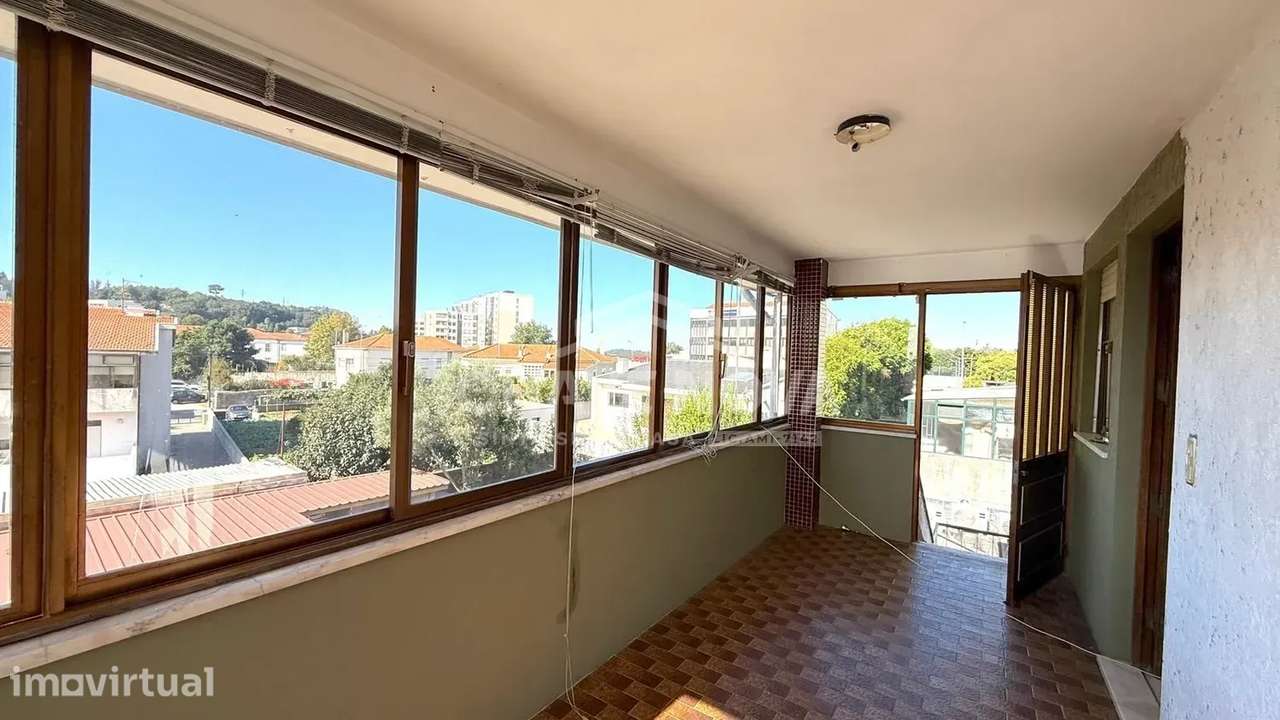 Andar moradia T1+1 c/lugar estacionamento, Bom Dia Carvalhos, Pedroso! - Grande imagem: 2/13