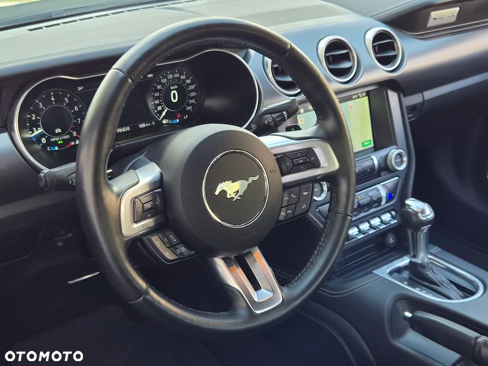 Ford Mustang - 13