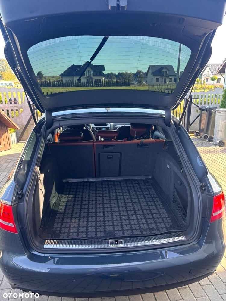 Audi A4 Avant - 10