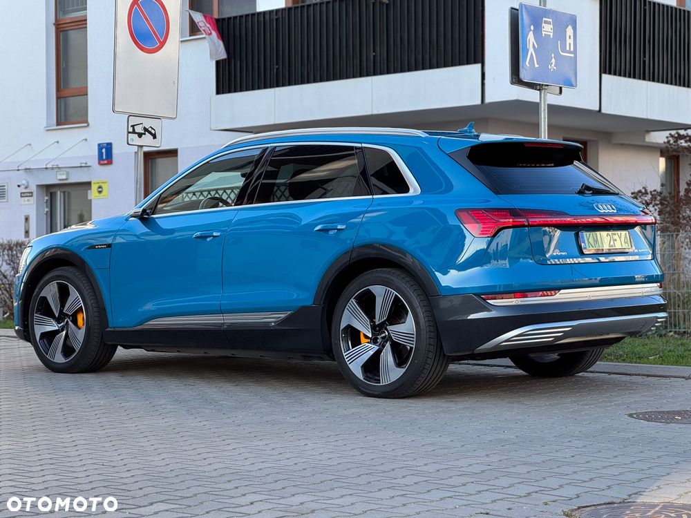 Audi e-tron 55 Quattro S line - 11