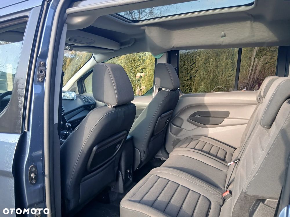 Ford Tourneo Connect Grand - 10