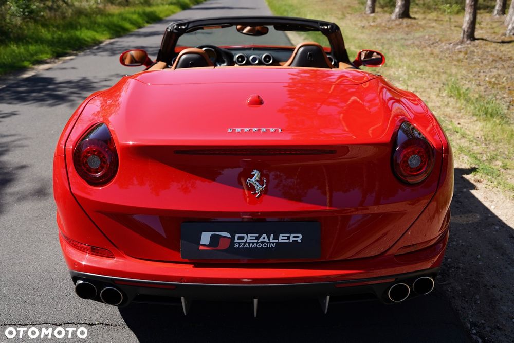 Ferrari California T - 24