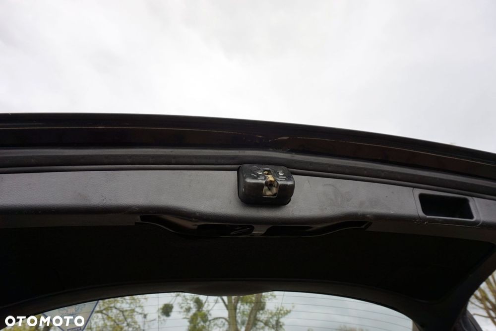 KLAPA BAGAŻNIKA TYLNA LEGACY IV BP LIFT KOMBI 32J  CZARNY SUBARU 2006-2009 - 9