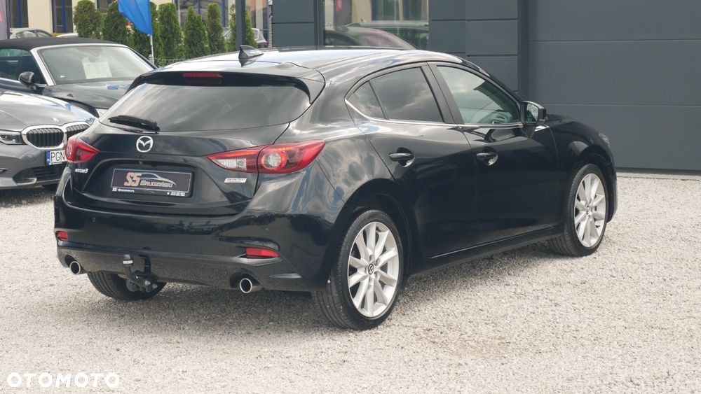 Mazda 3 - 8