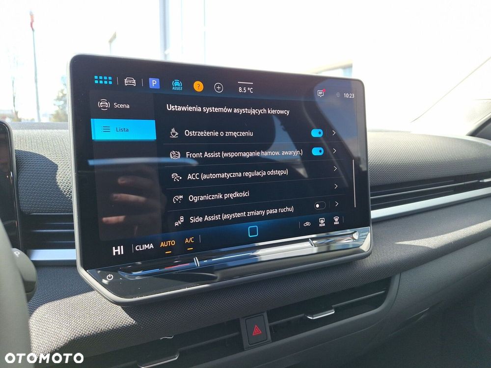 Volkswagen T-Roc - 25