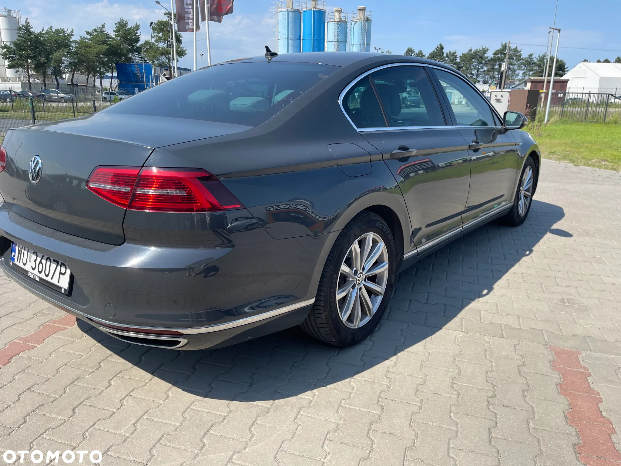 Volkswagen Passat 2.0 TDI Bi-Turbo BMT 4Mot Highline DSG - 10
