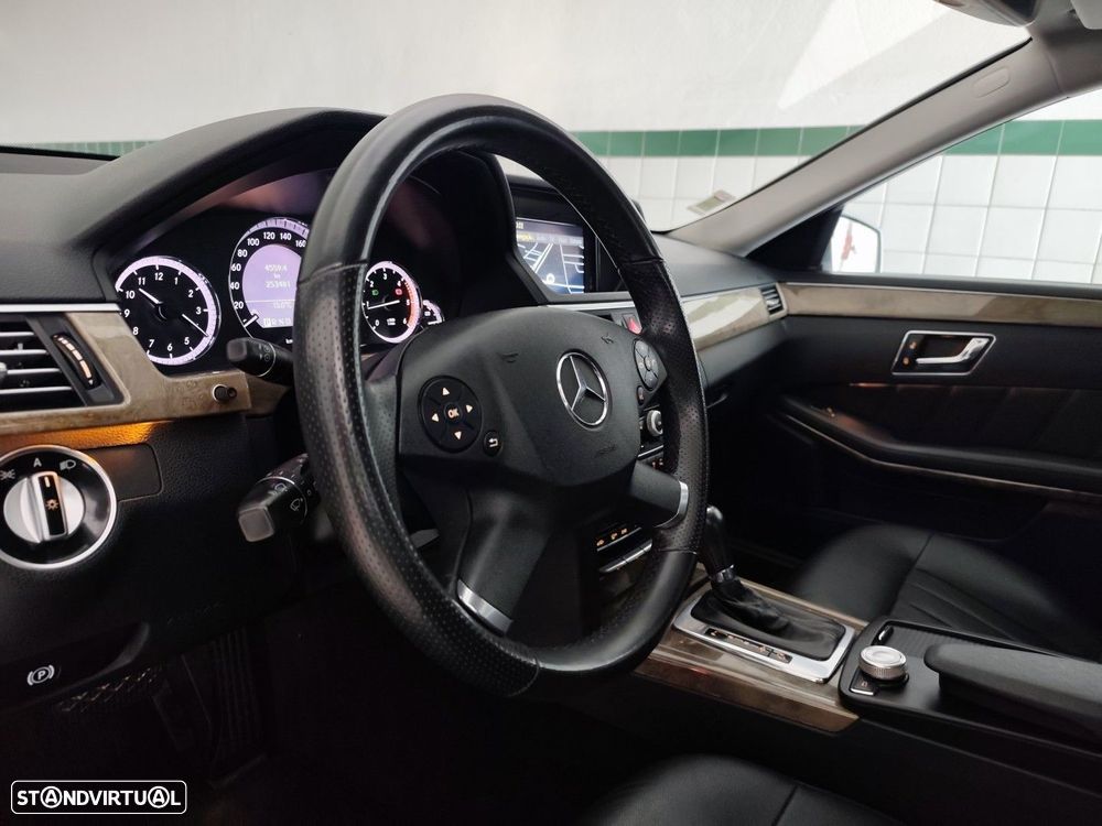 Mercedes-Benz E 250 BlueTEC Elegance Auto. - 21