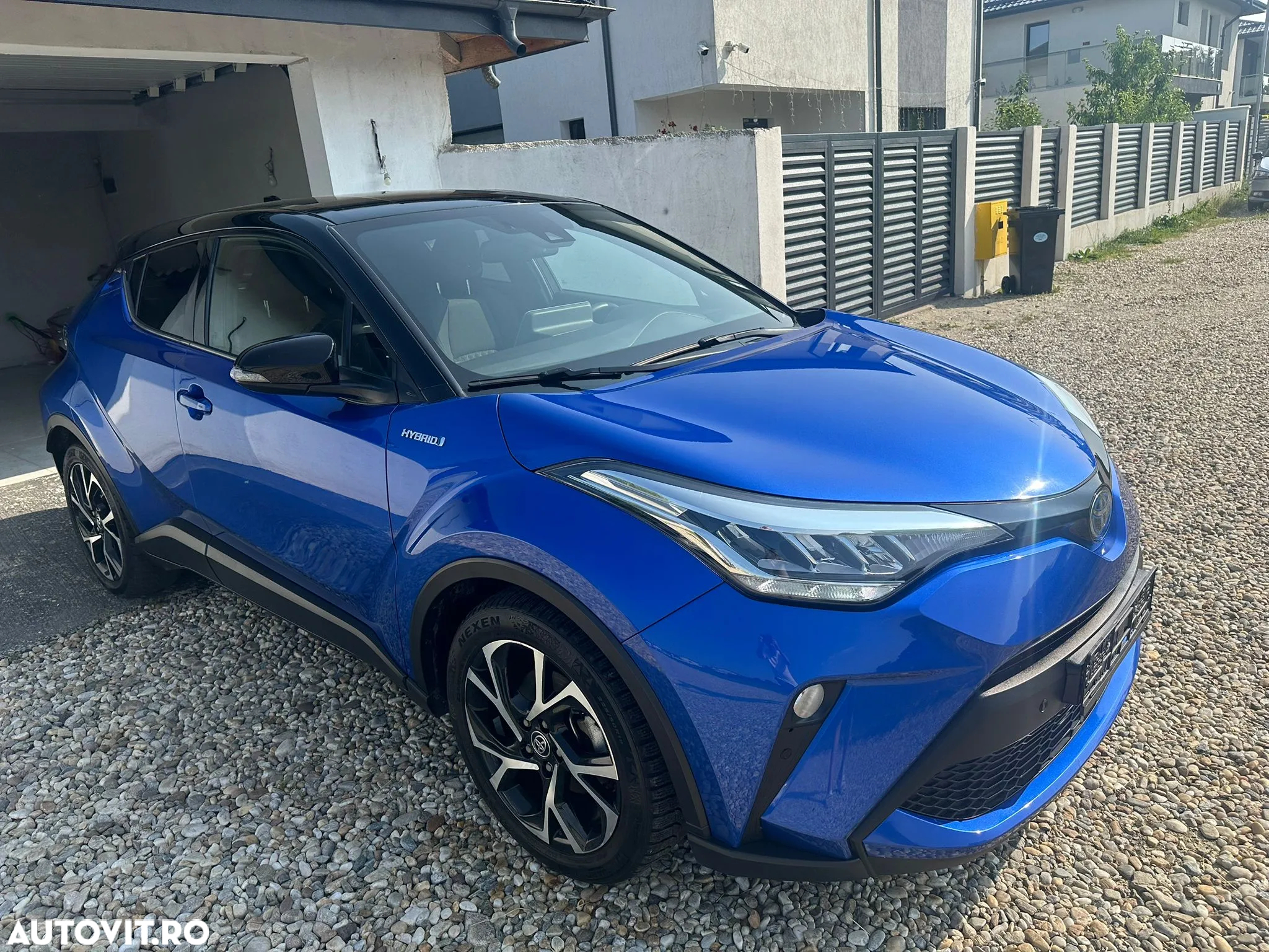 Toyota C-HR 2.0 HSD 184 CP 4x2 CVT C-ult Style bi-tone - 11