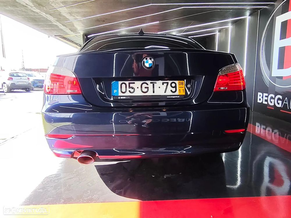 BMW 520 d Executive - 13