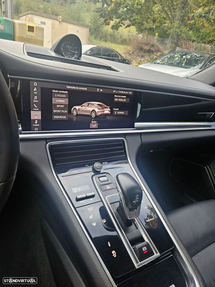 Porsche Panamera - 8