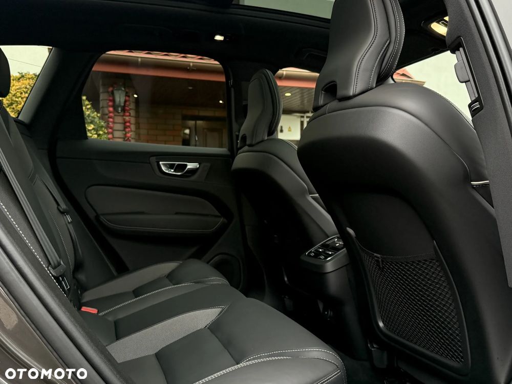 Volvo XC 60 B4 D Geartronic RDesign - 13