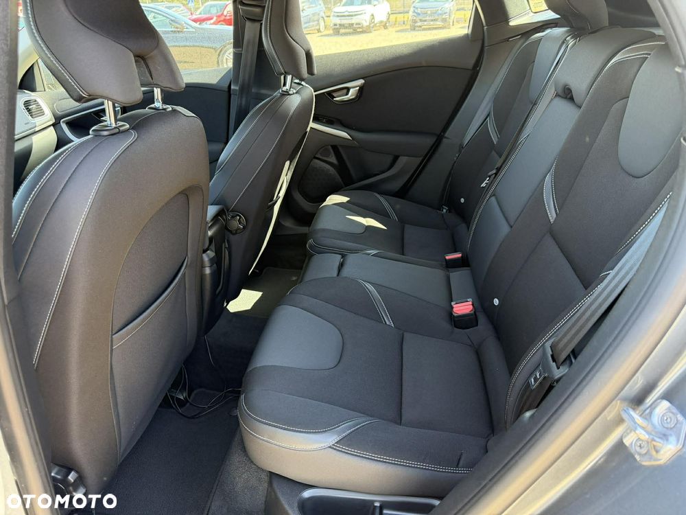 Volvo V40 D3 Geartronic - 17