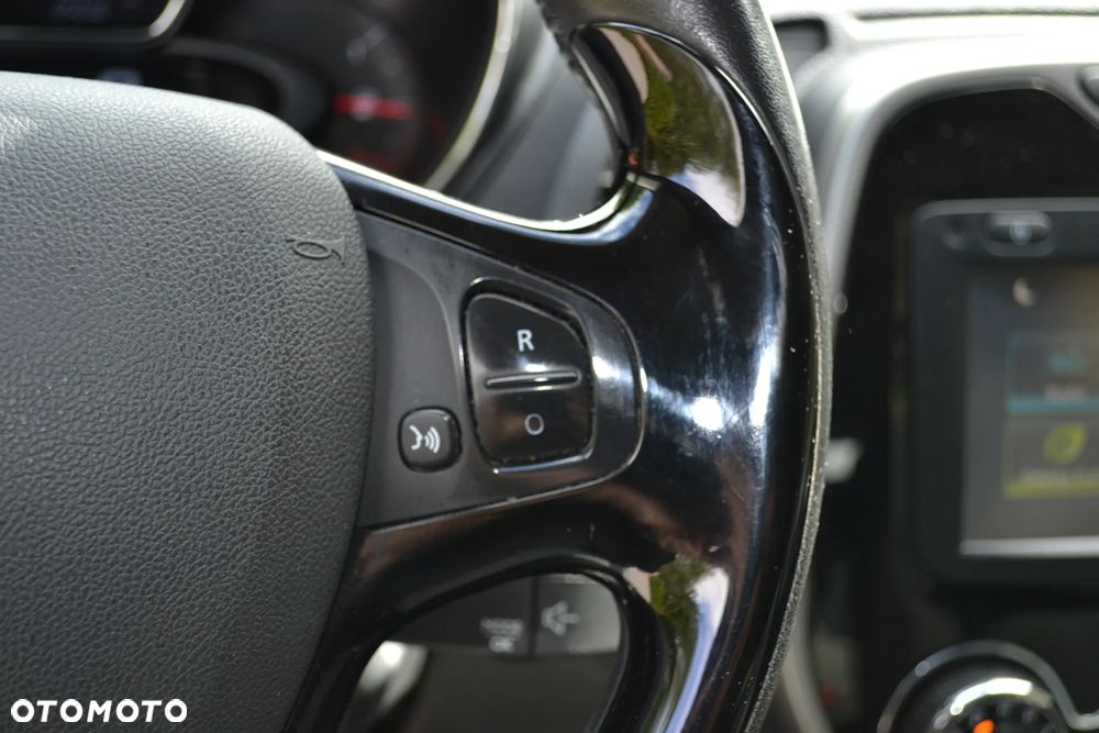 Renault Captur (ENERGY) TCe 90 BOSE EDITION - 31