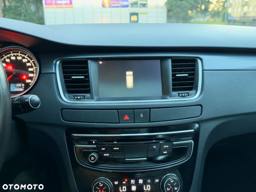 Peugeot 508 1.6 e-THP Allure S&S - 36