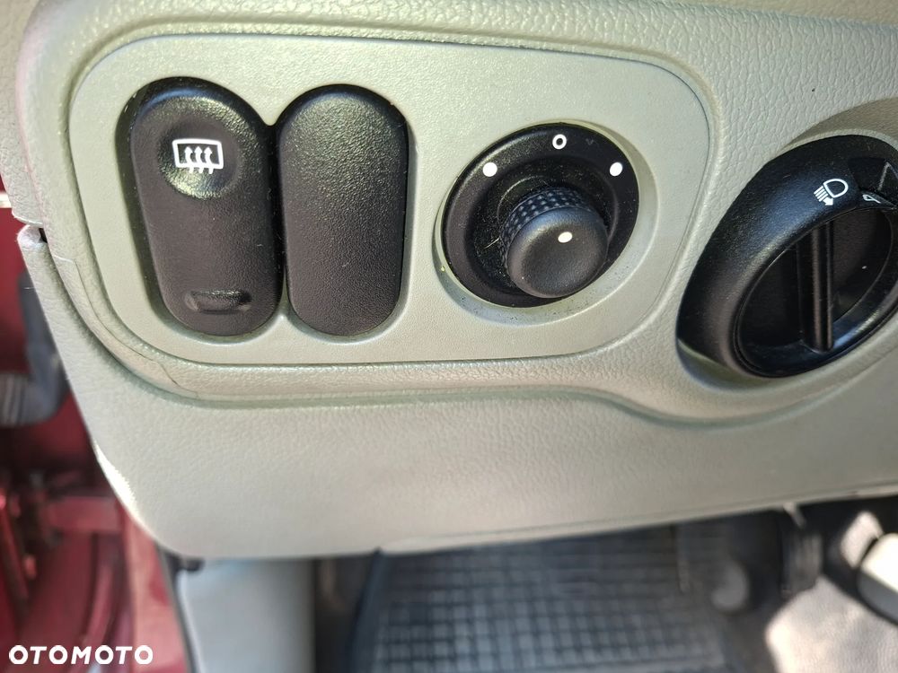 Renault Kangoo 1.6 16V Alize - 24