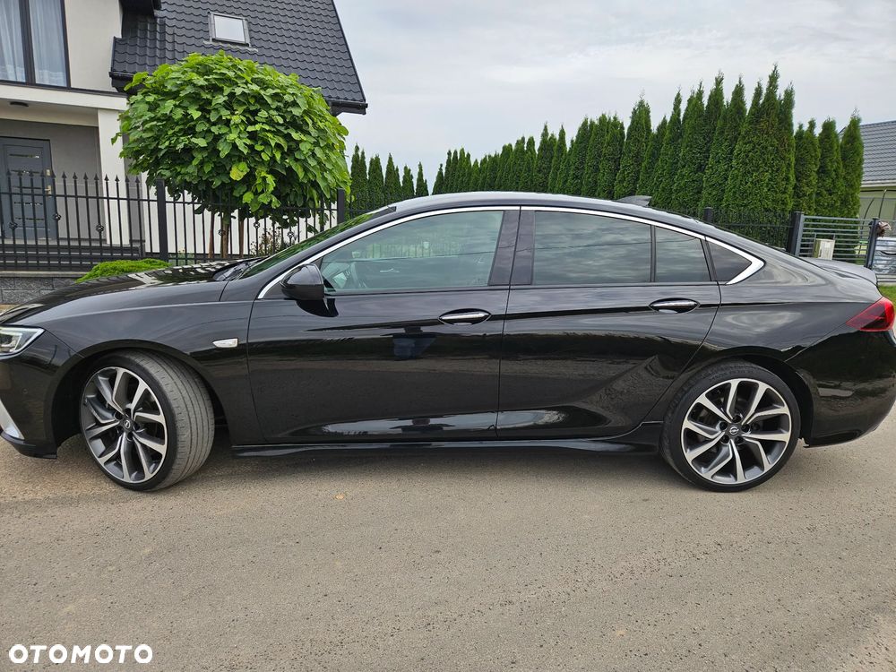 Opel Insignia 2.0 CDTI 4x4 GSi S&S - 4
