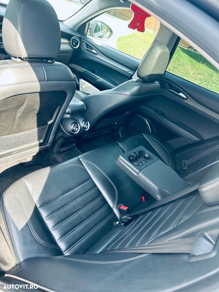 Alfa Romeo Stelvio 2.2 JTDM AWD AT8 Super - 10