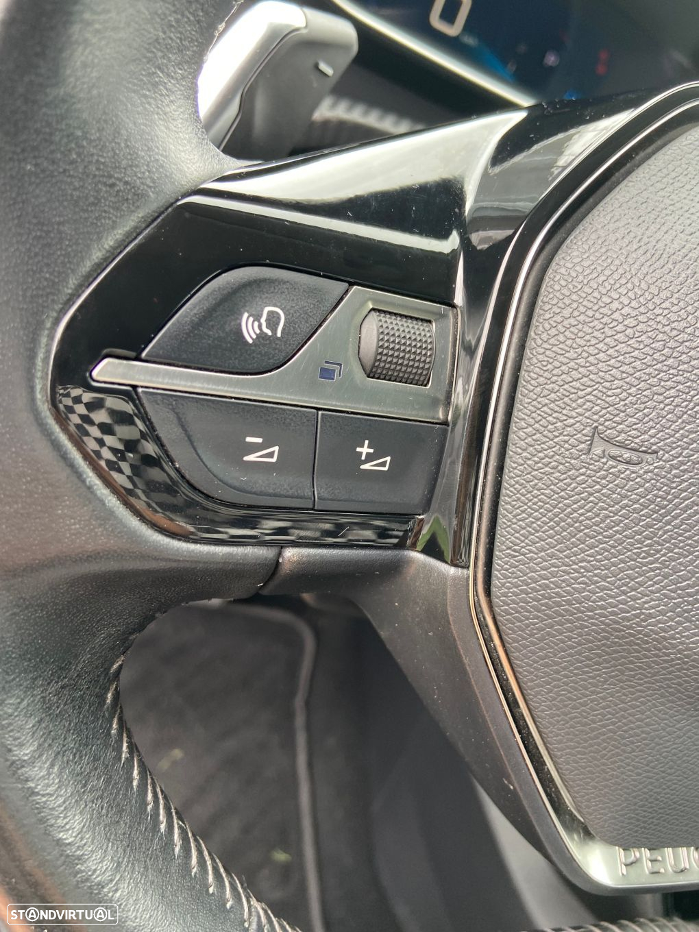 Peugeot 2008 - 13