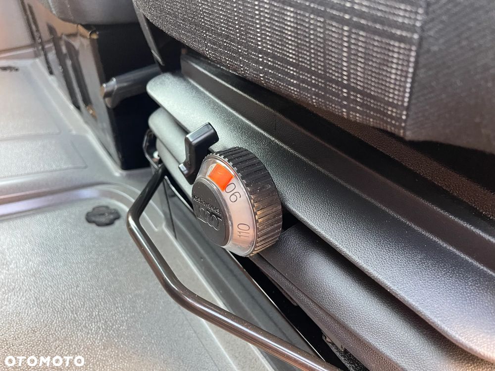 Mercedes-Benz Sprinter 3,0 Skrzyniowy - 23