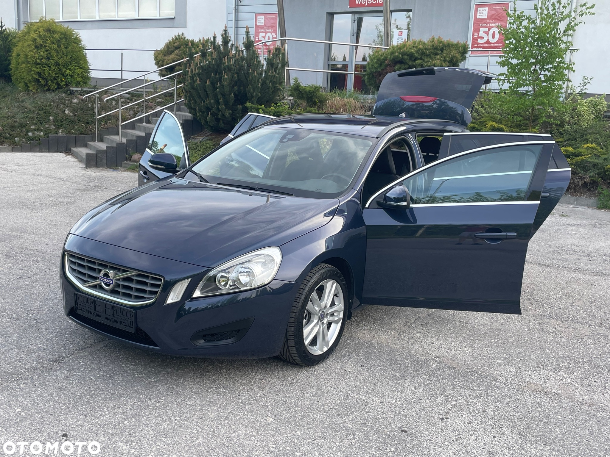 Volvo V60 T3 Momentum - 39