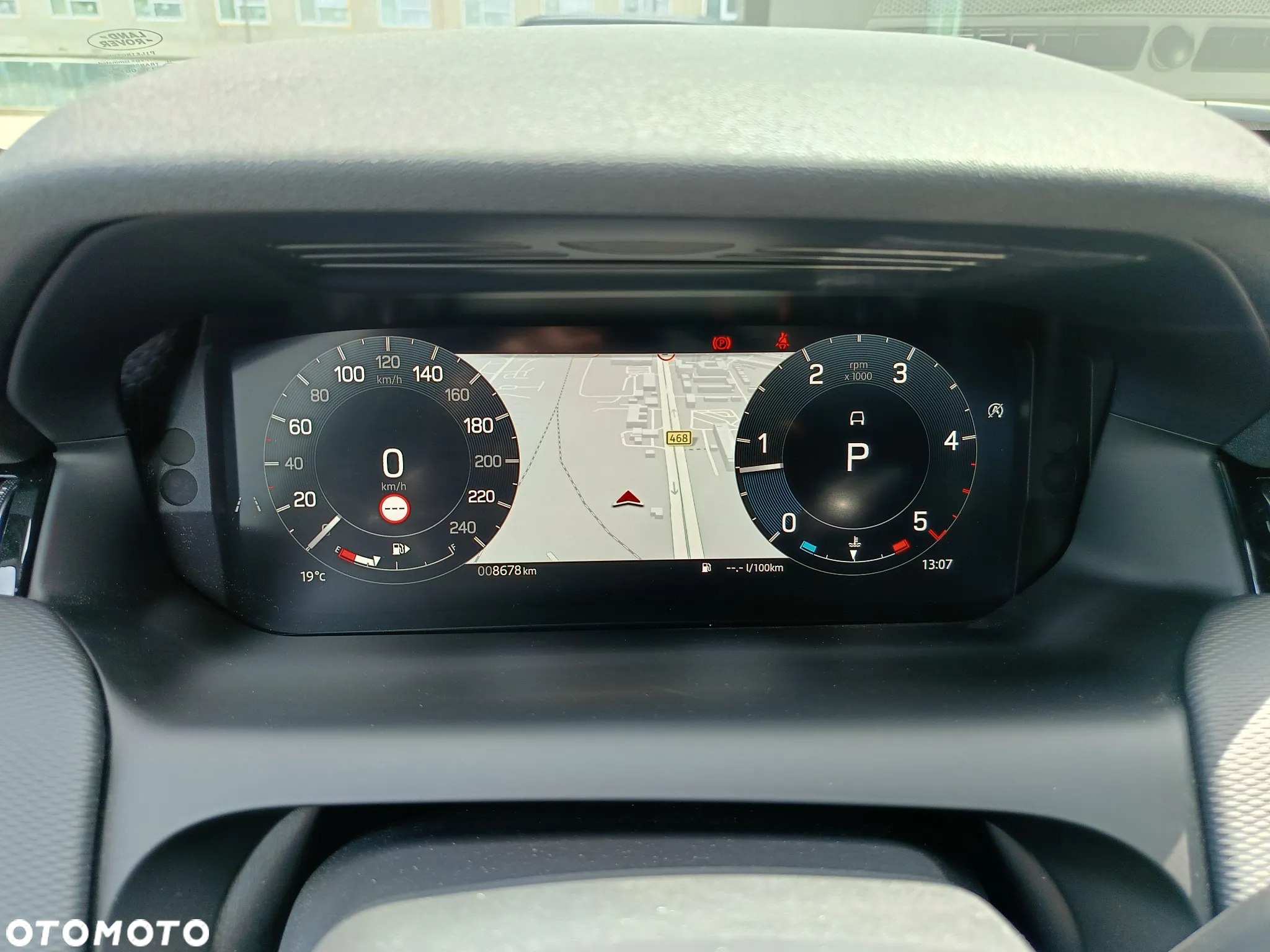 Land Rover Discovery Sport 2.0 D180 R-Dynamic SE - 24