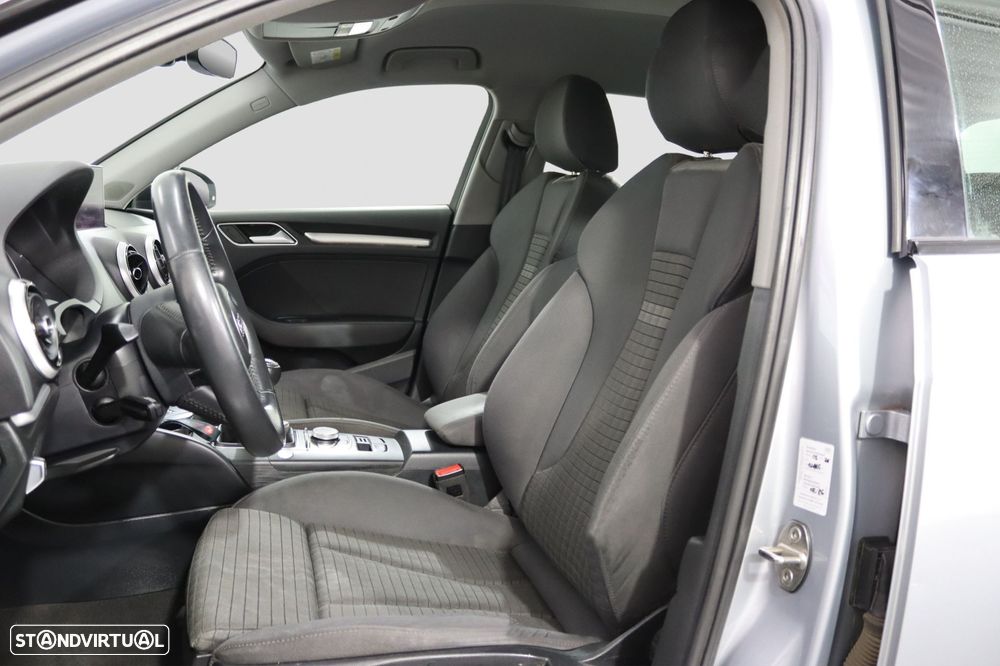 Audi A3 Sportback 1.6 TDI - 10