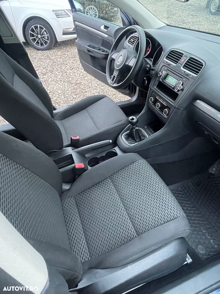 Volkswagen Golf 1.6 TDI BlueMotion Comfortline - 8