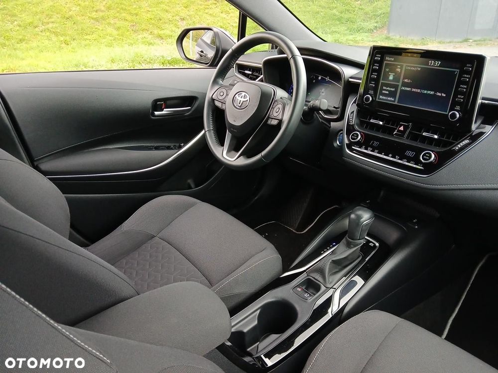 Toyota Corolla - 23