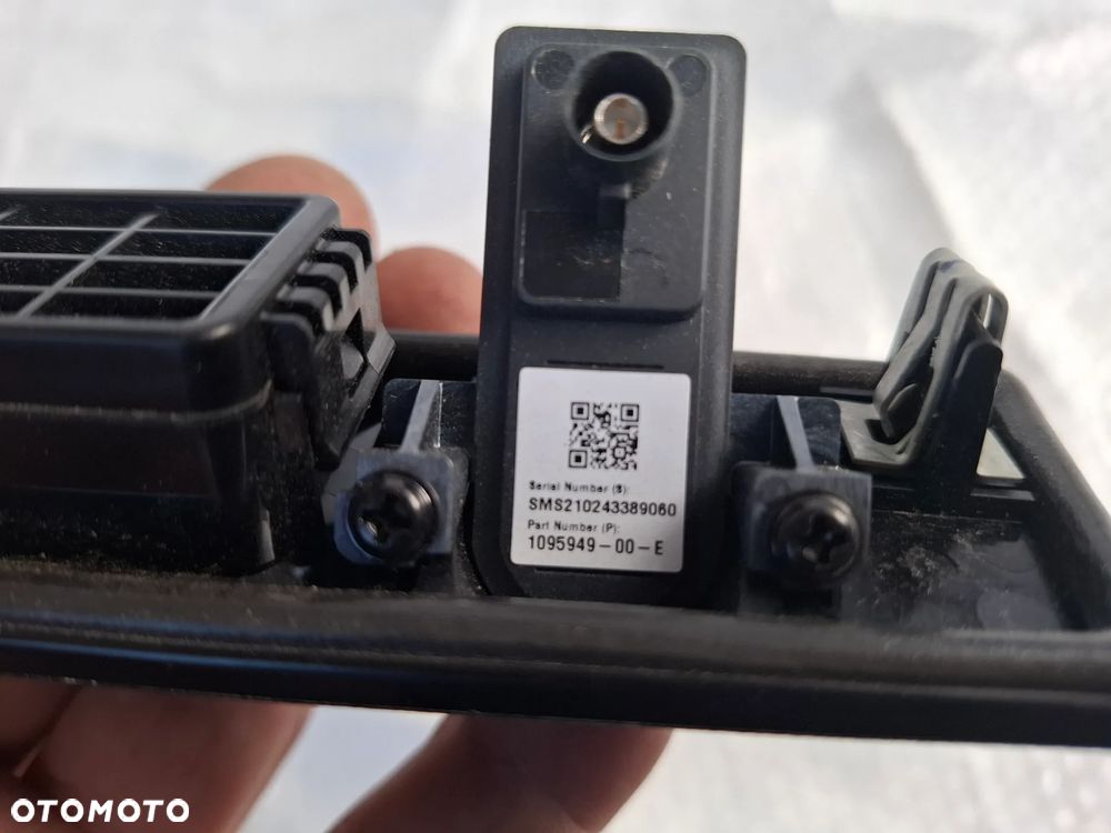 TESLA MODEL 3 17-> KAMERA + PRZYCISK KLAPY BAGAŻNIKA TYŁ 1095949-00-E - 4