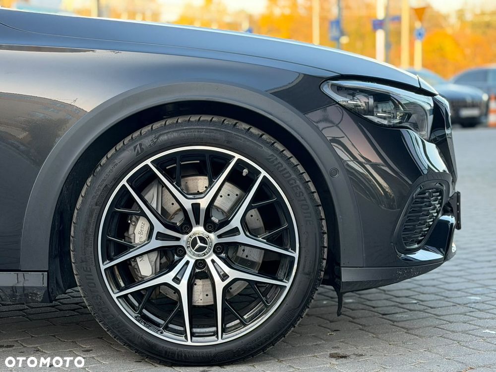 Mercedes-Benz Klasa E 300 de PHEV 4-Matic All-Terrain Avantgarde 9G-Tronic - 14
