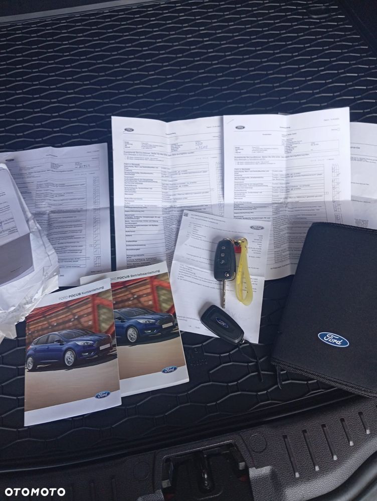 Ford Focus - 12
