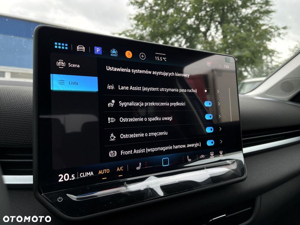 Volkswagen T-Roc 1.5 eTSI Life DSG - 21
