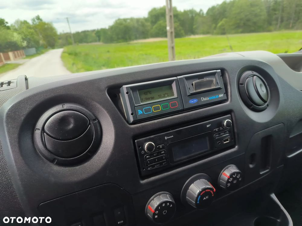 Renault Master - 25