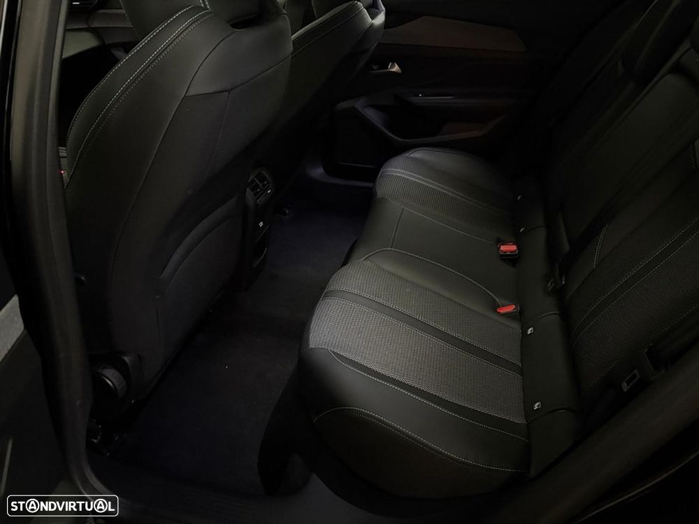 Peugeot 408 HYBRID 145 e-DSC6 Allure - 22