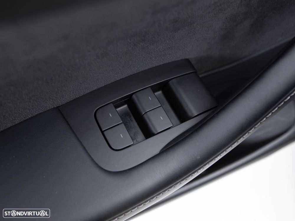 Tesla Model 3 Performance Tração Integral - 13