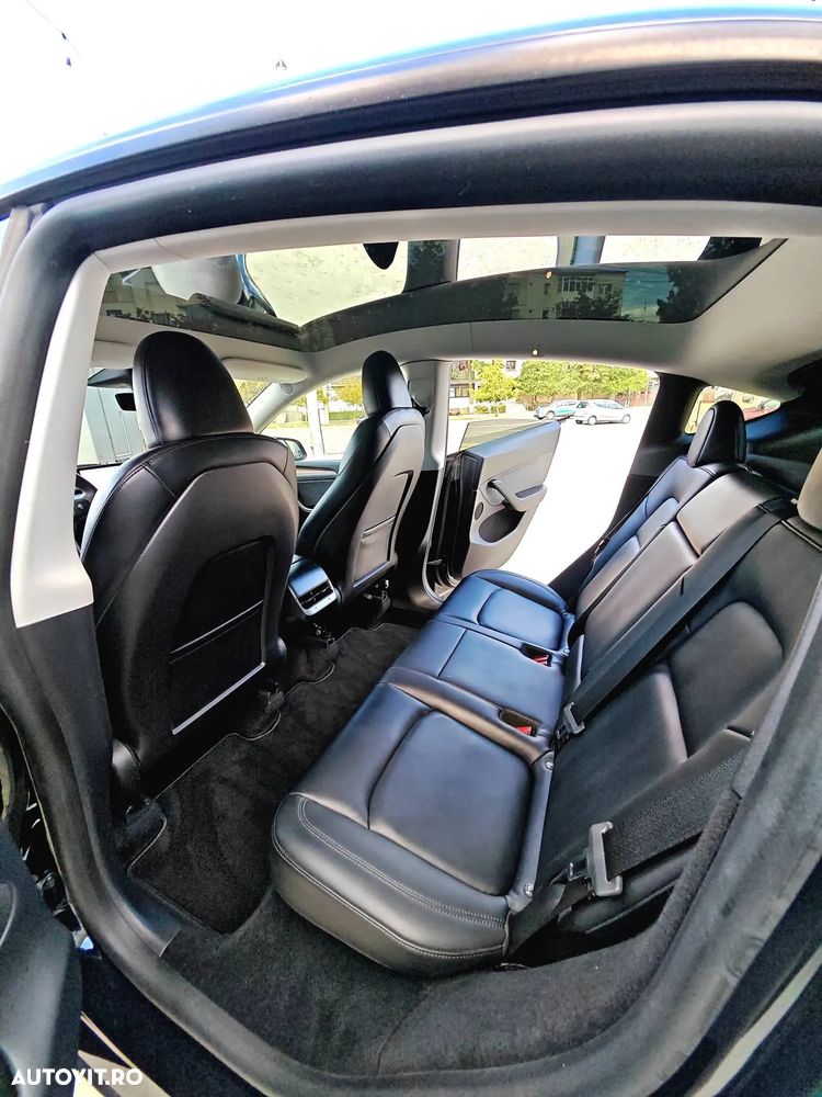 Tesla Model Y Performance Dual Motor AWD - 18